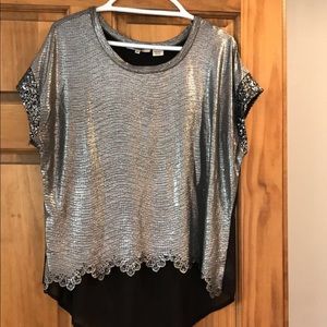 Women’s Miss Me top